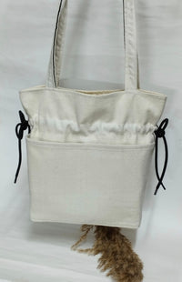 Bokjeh Tote Beige