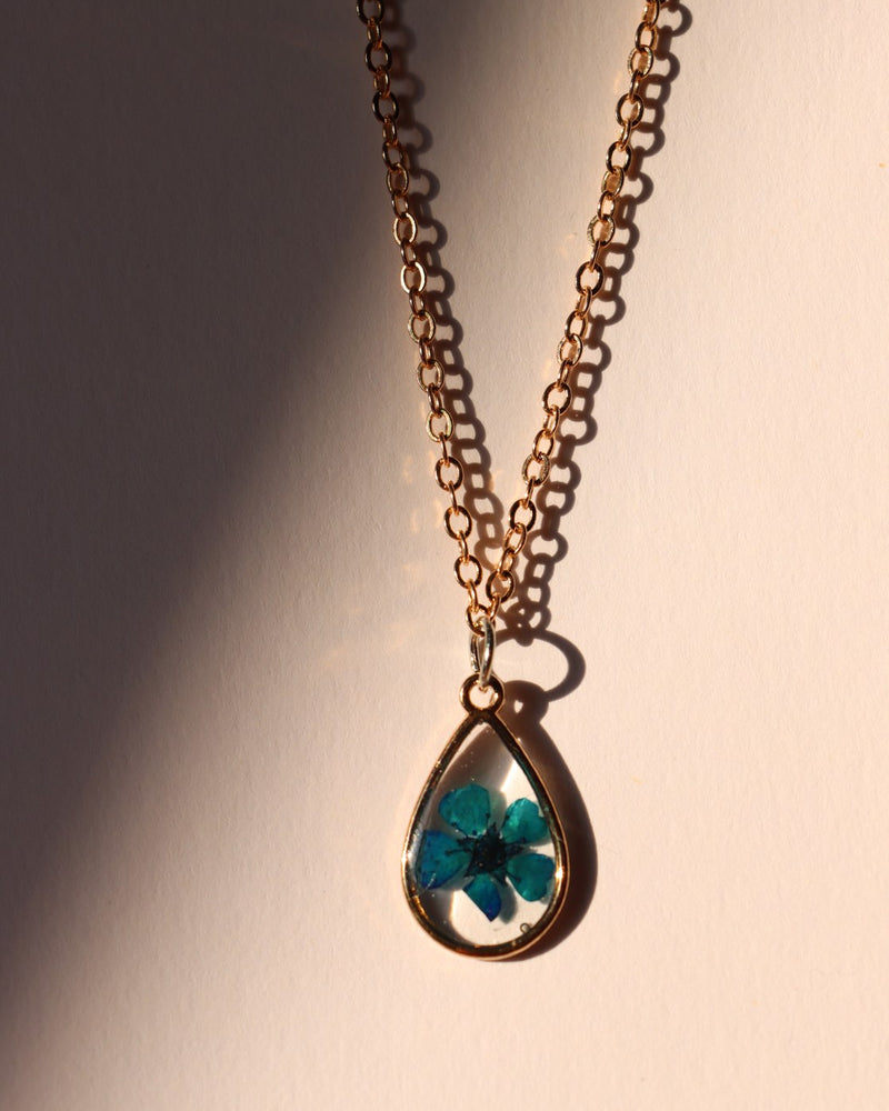Resin Necklace - Dark Green Flower & Leaf