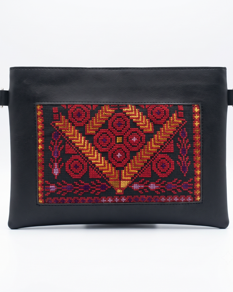 Harvest Flame – Black, Red & Gold Tatreez Clutch
