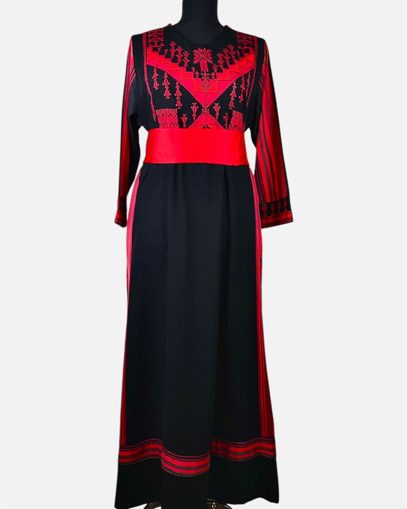 Warda – Red & Black Tatreez Thobe