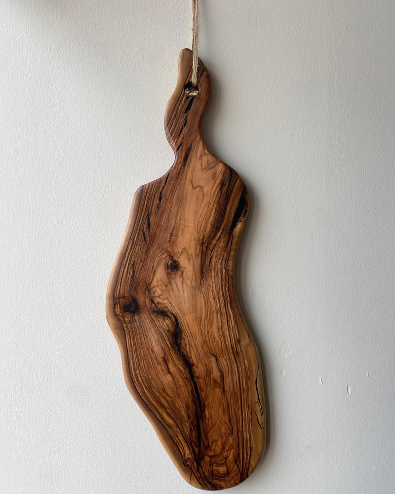 Olivewood Cutting Board – Live-Edge Freeform