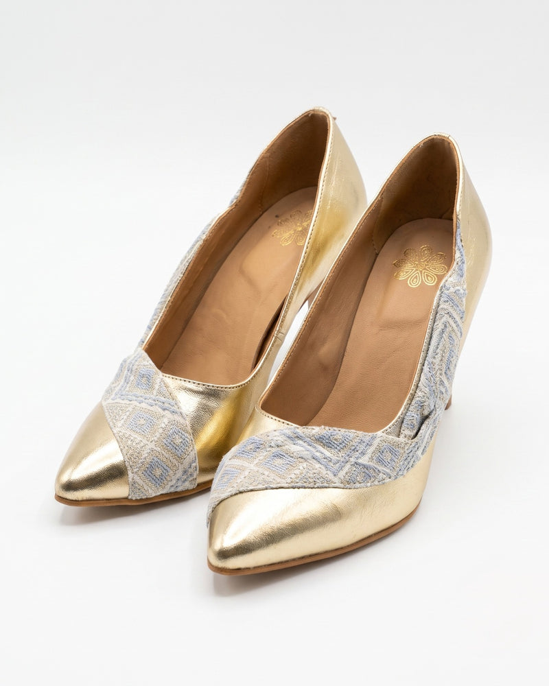 Gold Tatreez Pointed Pumps – Blue & Cream